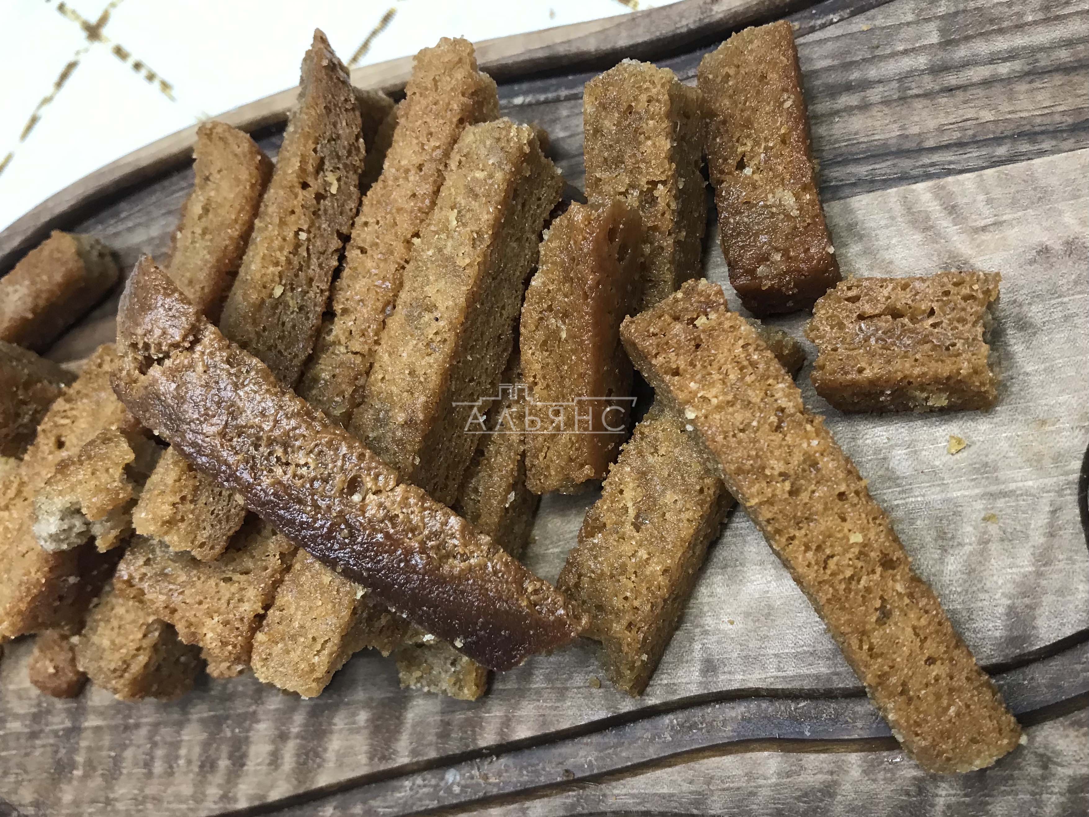 Деревенские гренки с чесноком в Уссурийске
