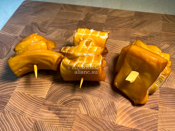 Шашлычок из кальмара х/к в Уссурийске