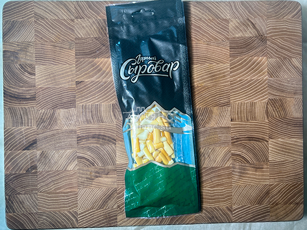 Сыр 60 гр ГОРНЫЙ СЫРОВАР (Бочонок копчёный) в Уссурийске