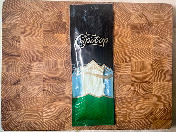 Сыр 60 гр ГОРНЫЙ СЫРОВАР (Нити) в Уссурийске