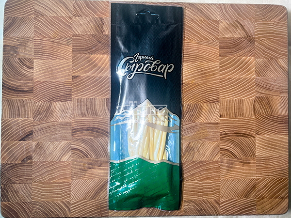 Сыр 60 гр ГОРНЫЙ СЫРОВАР (Нити копчёные) в Уссурийске