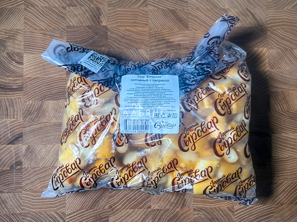 Сыр 1 кг ГОРНЫЙ СЫРОВАР (Бочонок копчёный с паприкой) в Уссурийске