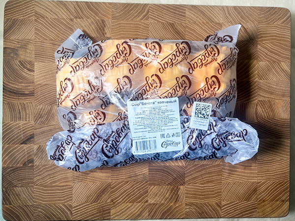 Сыр 1 кг ГОРНЫЙ СЫРОВАР (Бочата копчёный) в Уссурийске